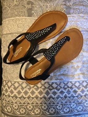4 For $24 Black Rhinestone T-Strap Sandals Size 9.5